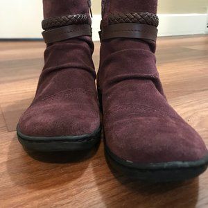 Adorable plum zip up booties